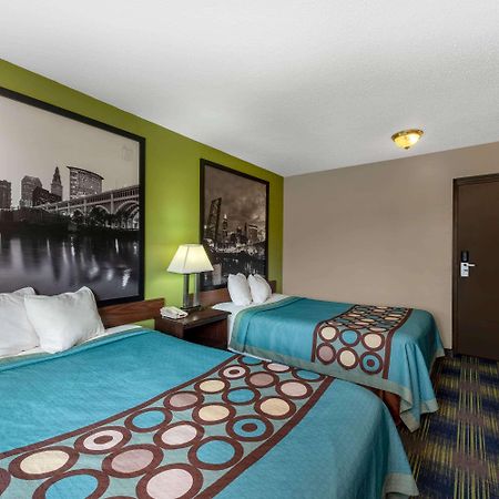 Готель Super 8 Cleveland Норт-Риджвілл Екстер'єр фото